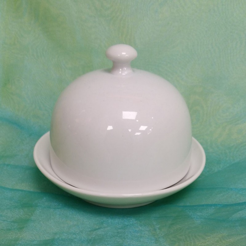 Beurrier individuel ou beurrier cloche en porcelaine blanche