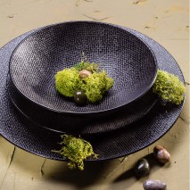 Assiettes noires (plate, creuse, dessert)