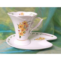 Tasse et sous tasse forme tulipe